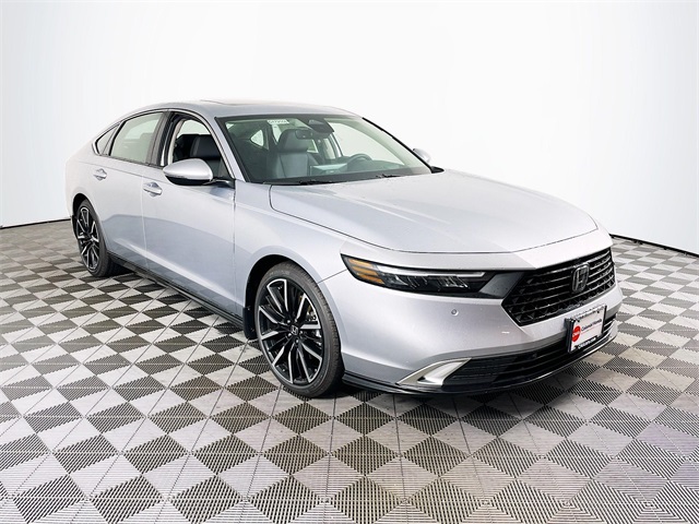 2025 Honda Accord Hybrid Touring's photo
