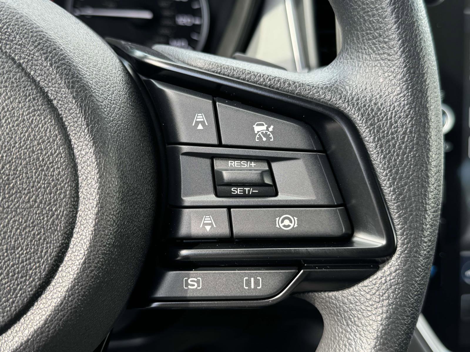 2025 Subaru Crosstrek Premium photo 14