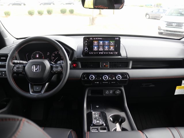 2025 Honda Pilot TrailSport photo 10