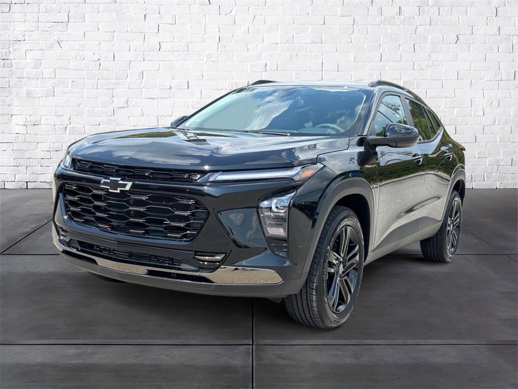 2026 Chevrolet Trax ACTIV photo 2