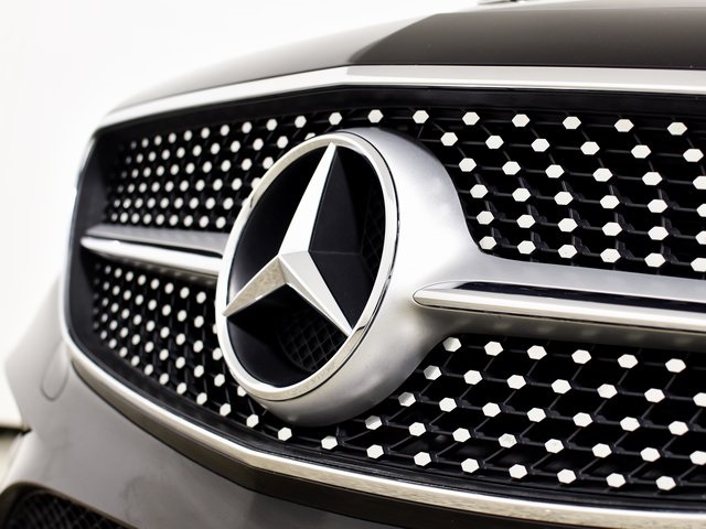 2018 Mercedes Benz E 400 photo 4
