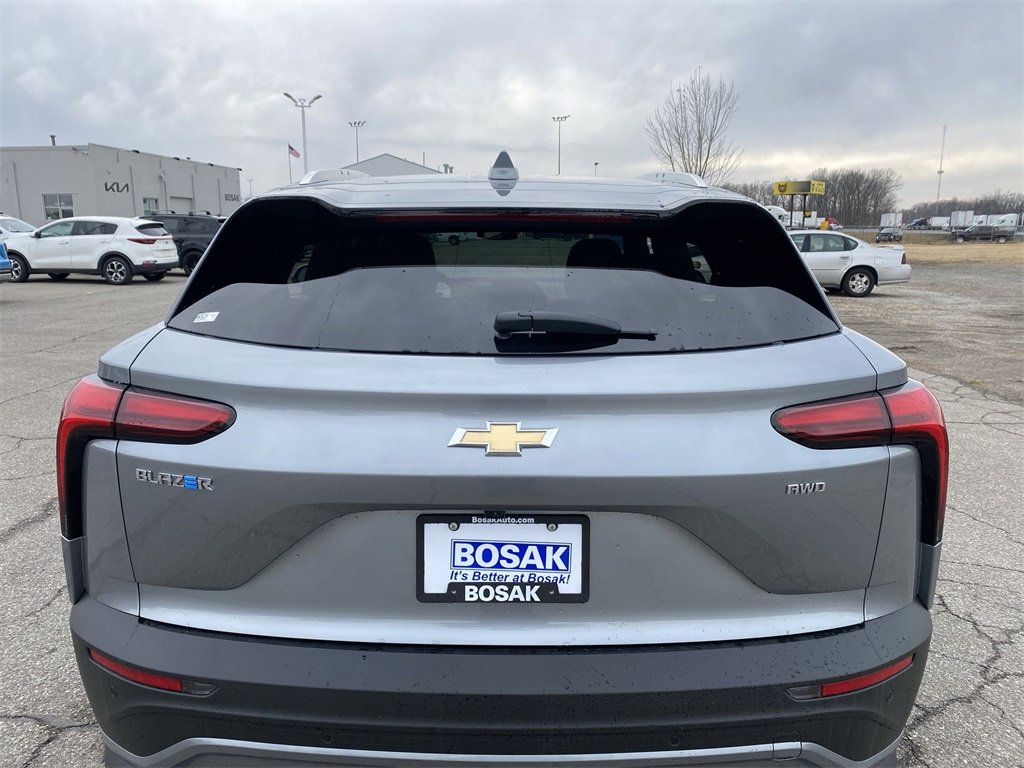 2025 Chevrolet Blazer EV photo 28