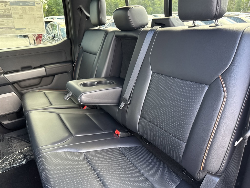 2025 Ford F-150 Lariat photo 39