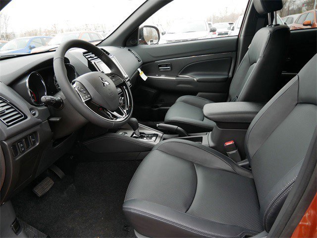 2026 Mitsubishi Outlander Sport SEL photo 2