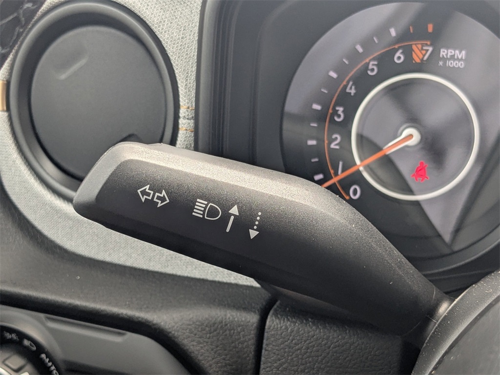 2025 Jeep Gladiator Sport S photo 25