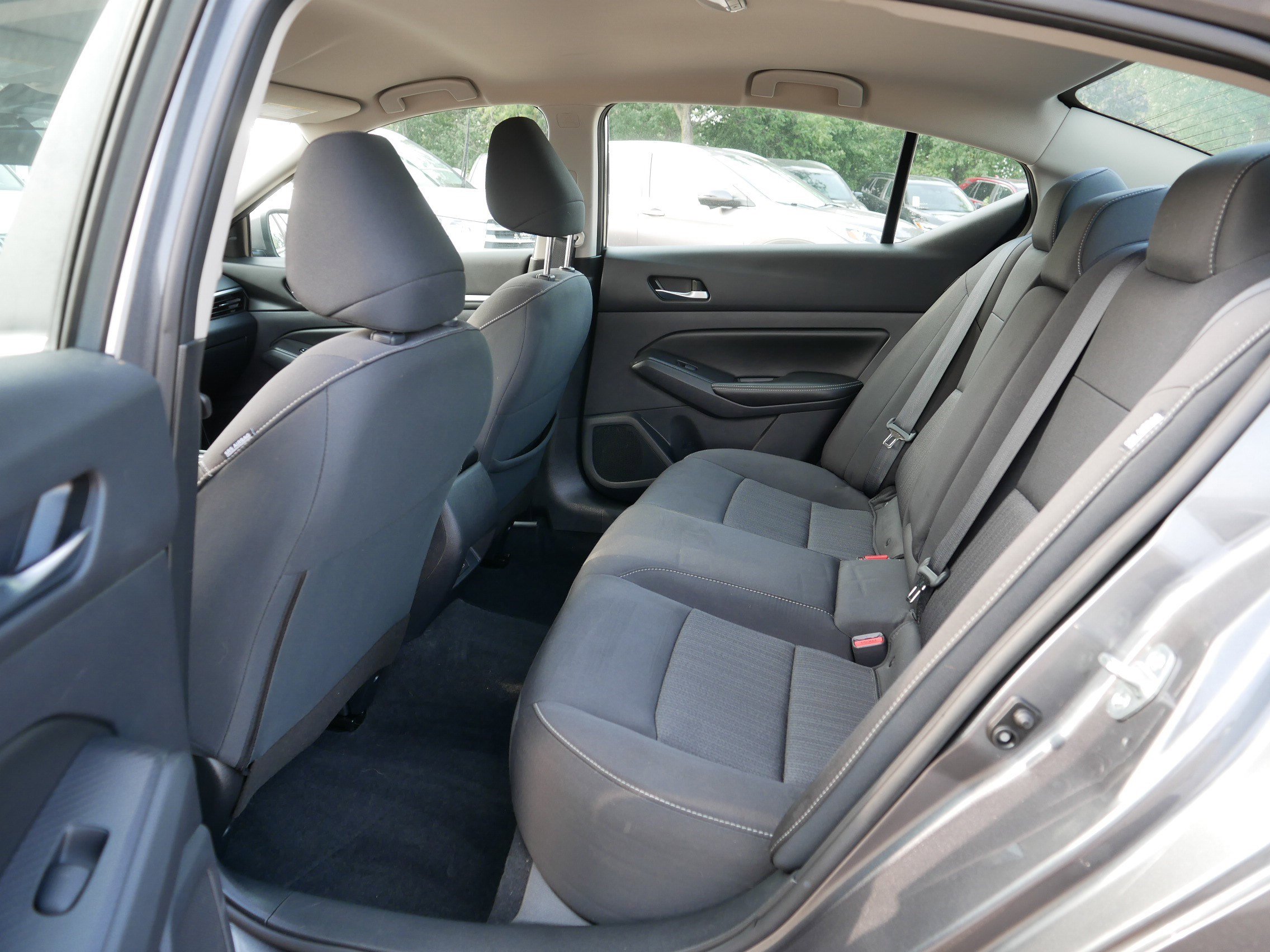 2022 Nissan Altima 2.5 SV photo 35