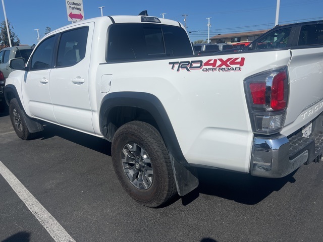 2023 Toyota Tacoma TRD Off-Road photo 2