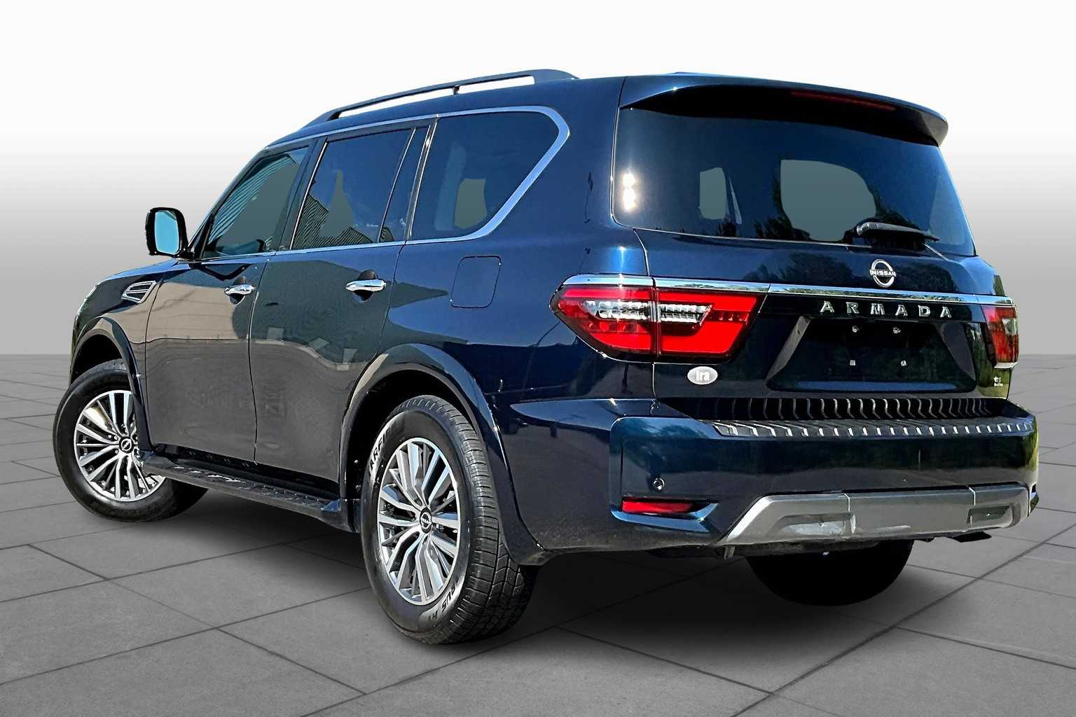 2023 Nissan Armada SL photo 11