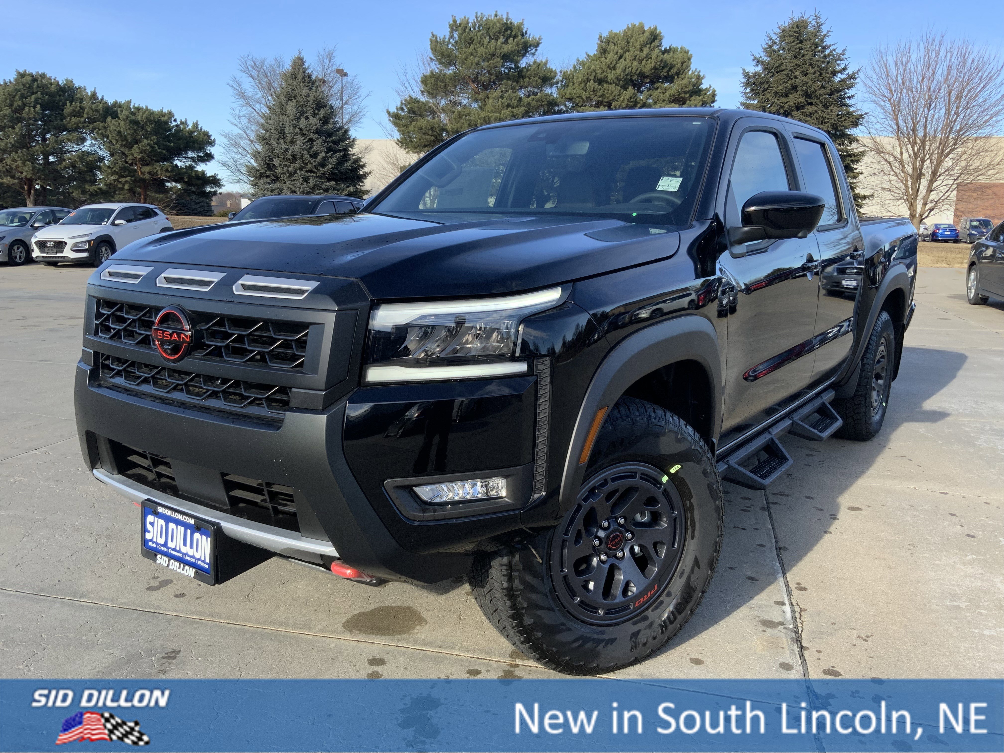 2026 Nissan Frontier PRO-4X's photo