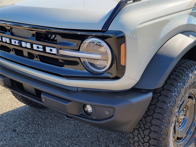 2025 Ford Bronco Outer Banks photo 10