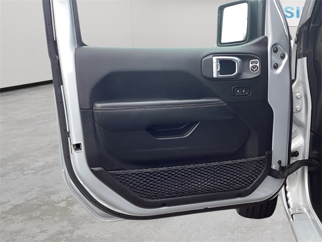 2023 Jeep Wrangler Sahara 4xe photo 21