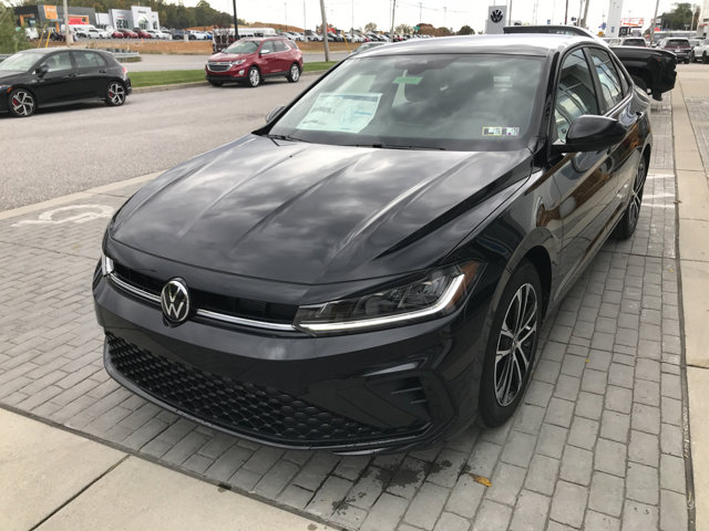 2026 Volkswagen Jetta Sport photo 4