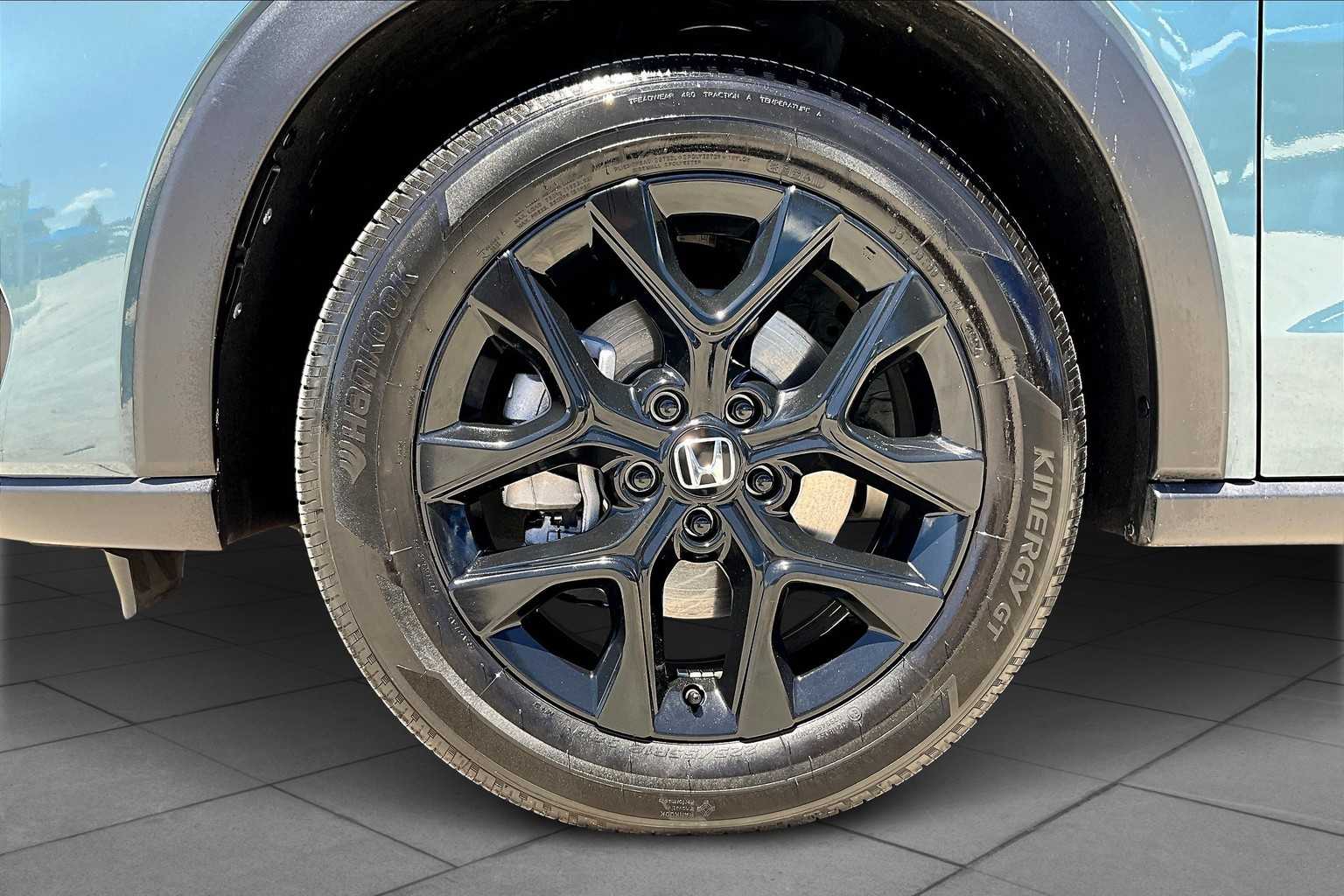 2025 Honda HR-V Sport photo 7