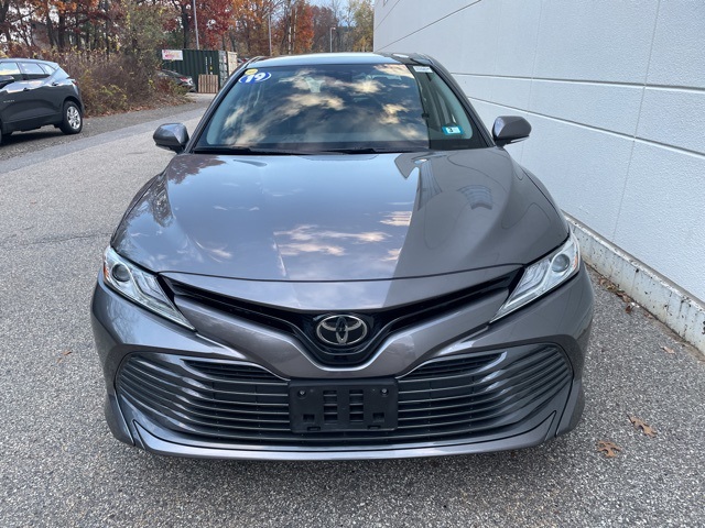 2019 Toyota Camry L photo 2