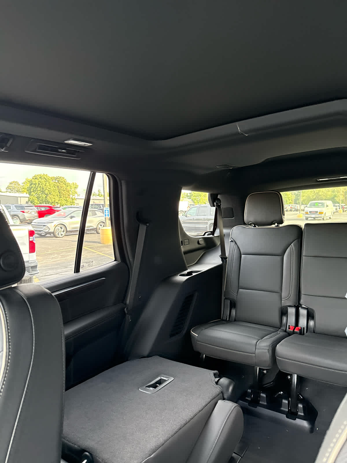 2025 Chevrolet Tahoe Premier photo 22