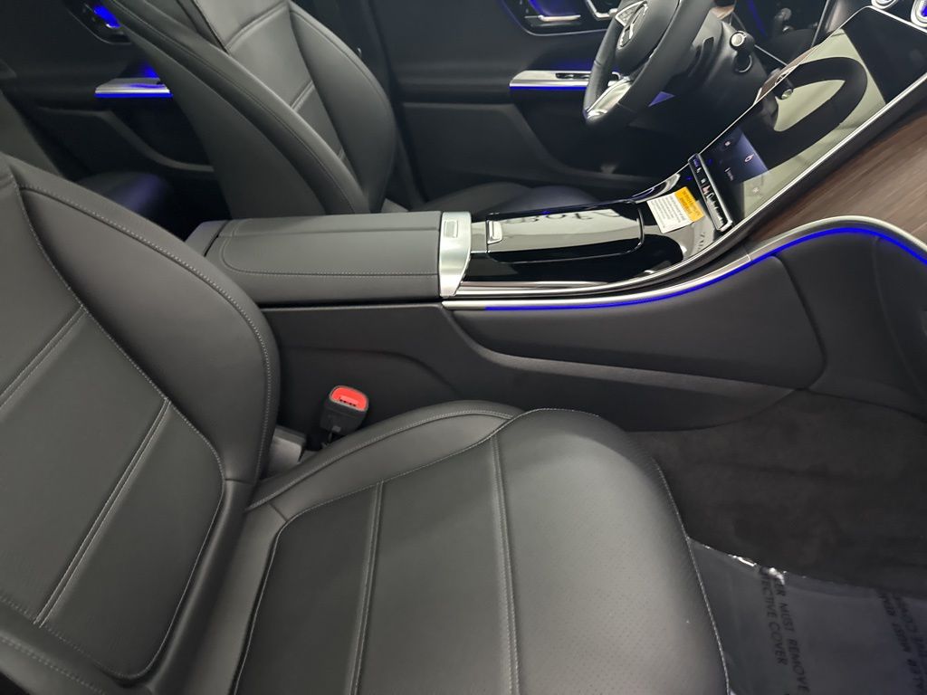2026 Mercedes Benz GLC 300 photo 26