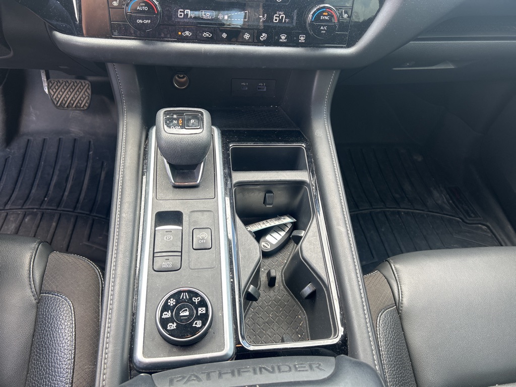 2022 Nissan Pathfinder SL photo 15