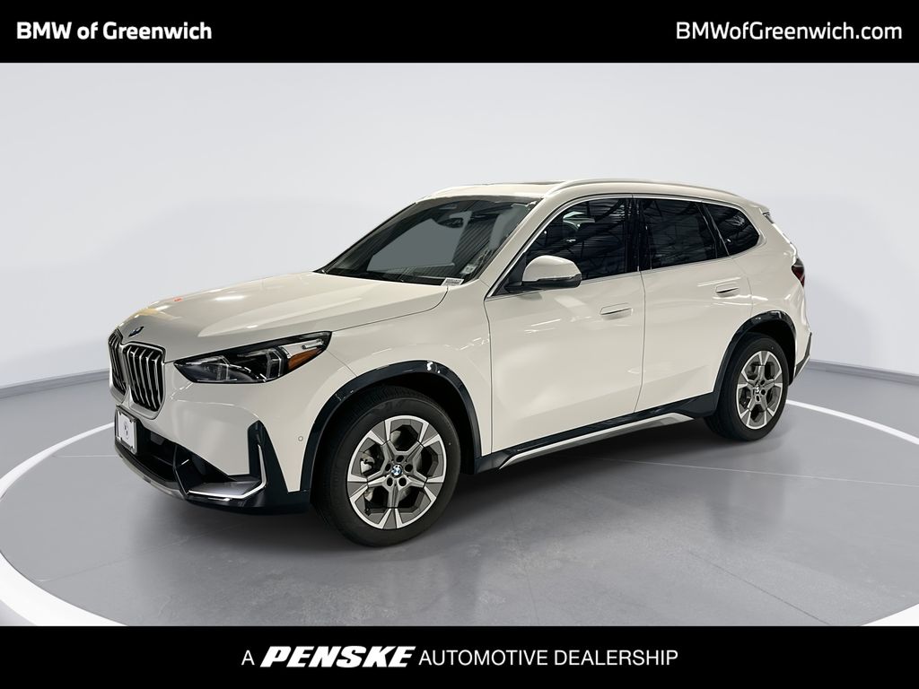 2026 BMW X1 28i's photo