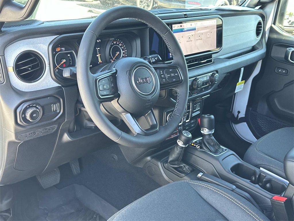2025 Jeep Wrangler Willys photo 2