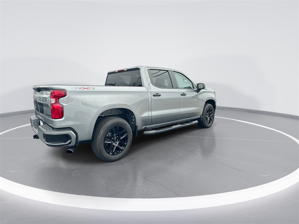 2024 Chevrolet Silverado 1500 Custom photo 8