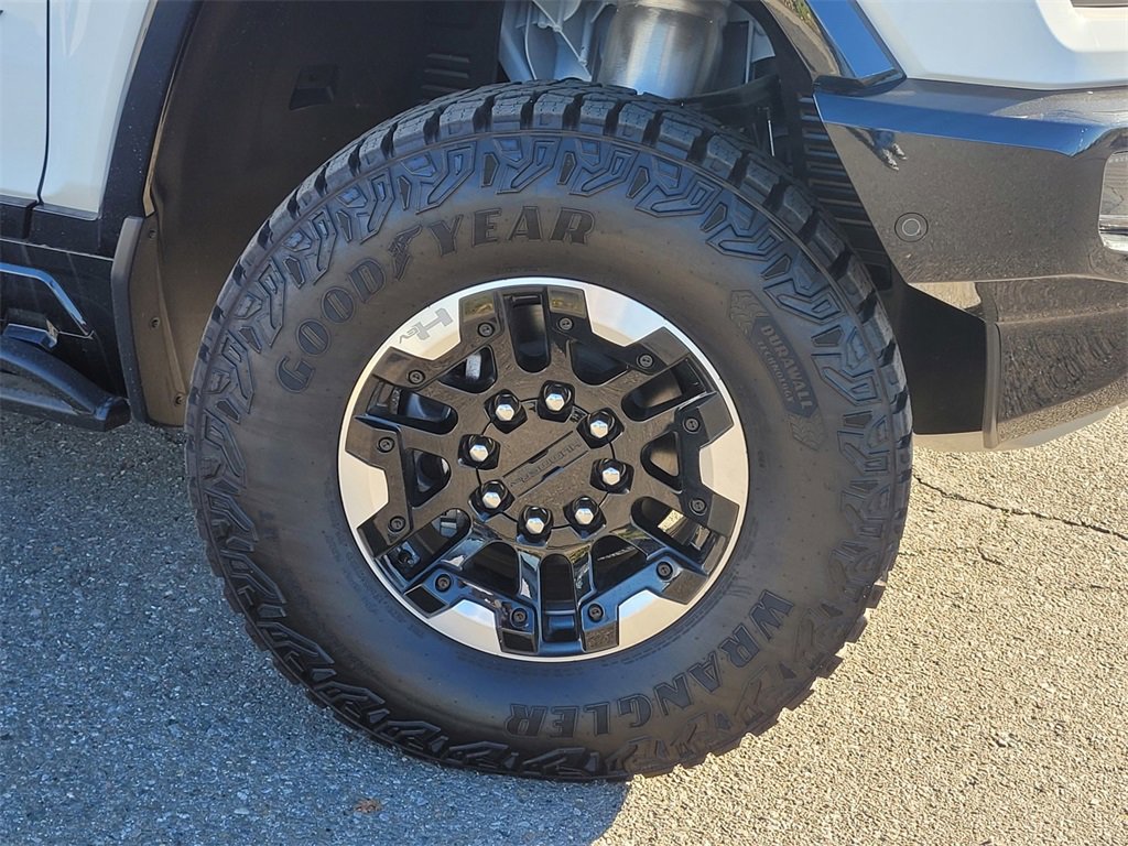 2024 Gmc Hummer EV SUV photo 4