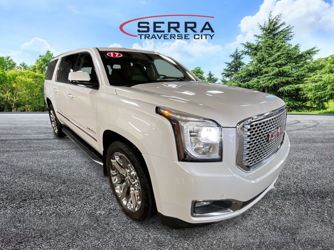 2017 Gmc Yukon XL Denali photo 3