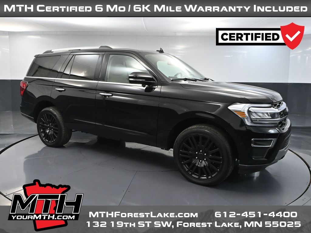 2023 Ford Expedition Limited's photo