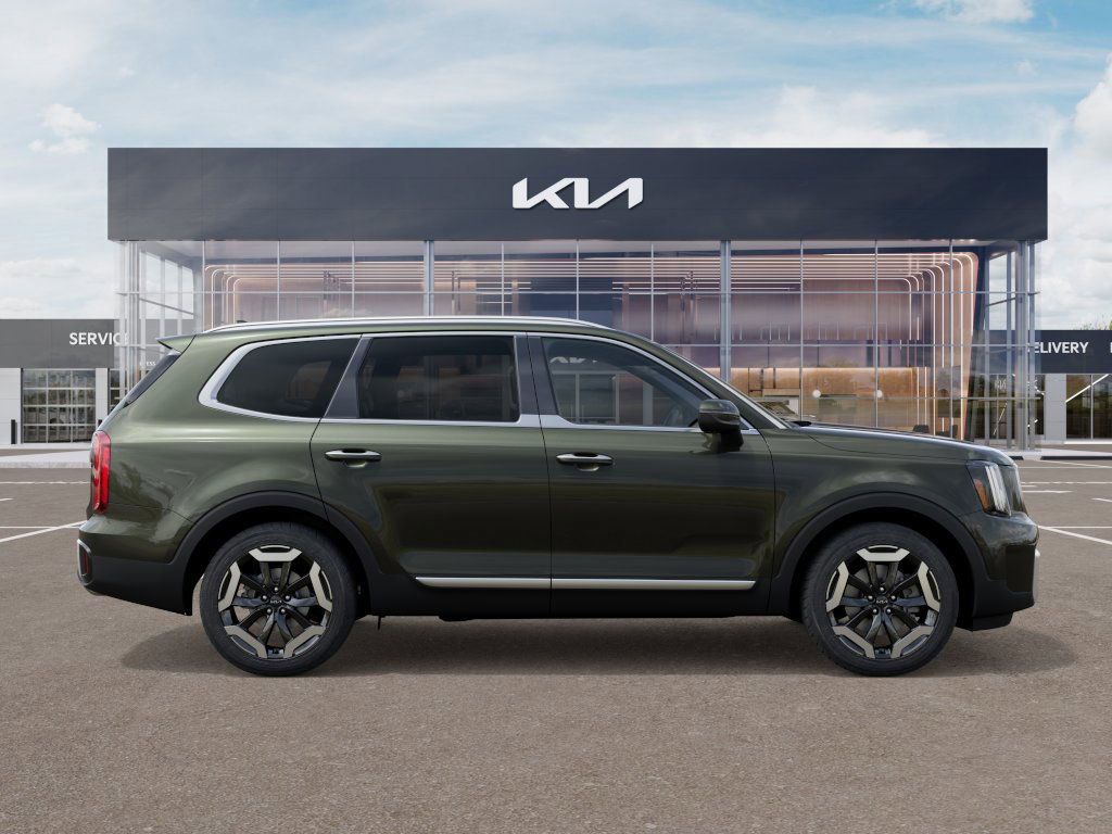 2025 Kia Telluride S photo 5