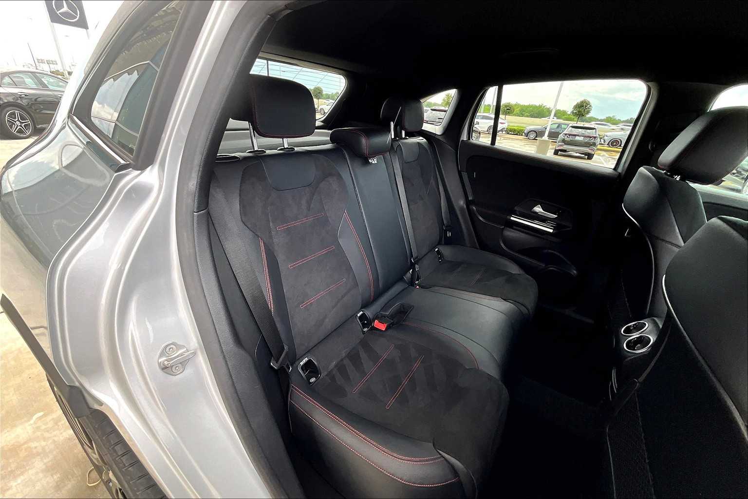 2023 Mercedes Benz GLA 250 photo 16