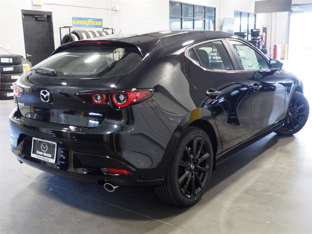 2025 Mazda Mazda3 Hatchback 2.5 Select Sport photo 2