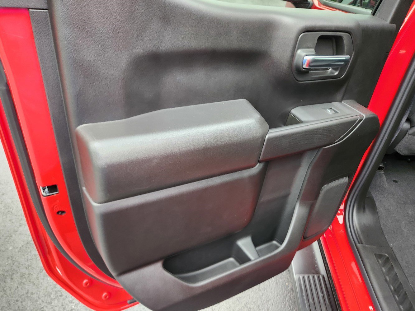 2025 Chevrolet Silverado 1500 Custom photo 22