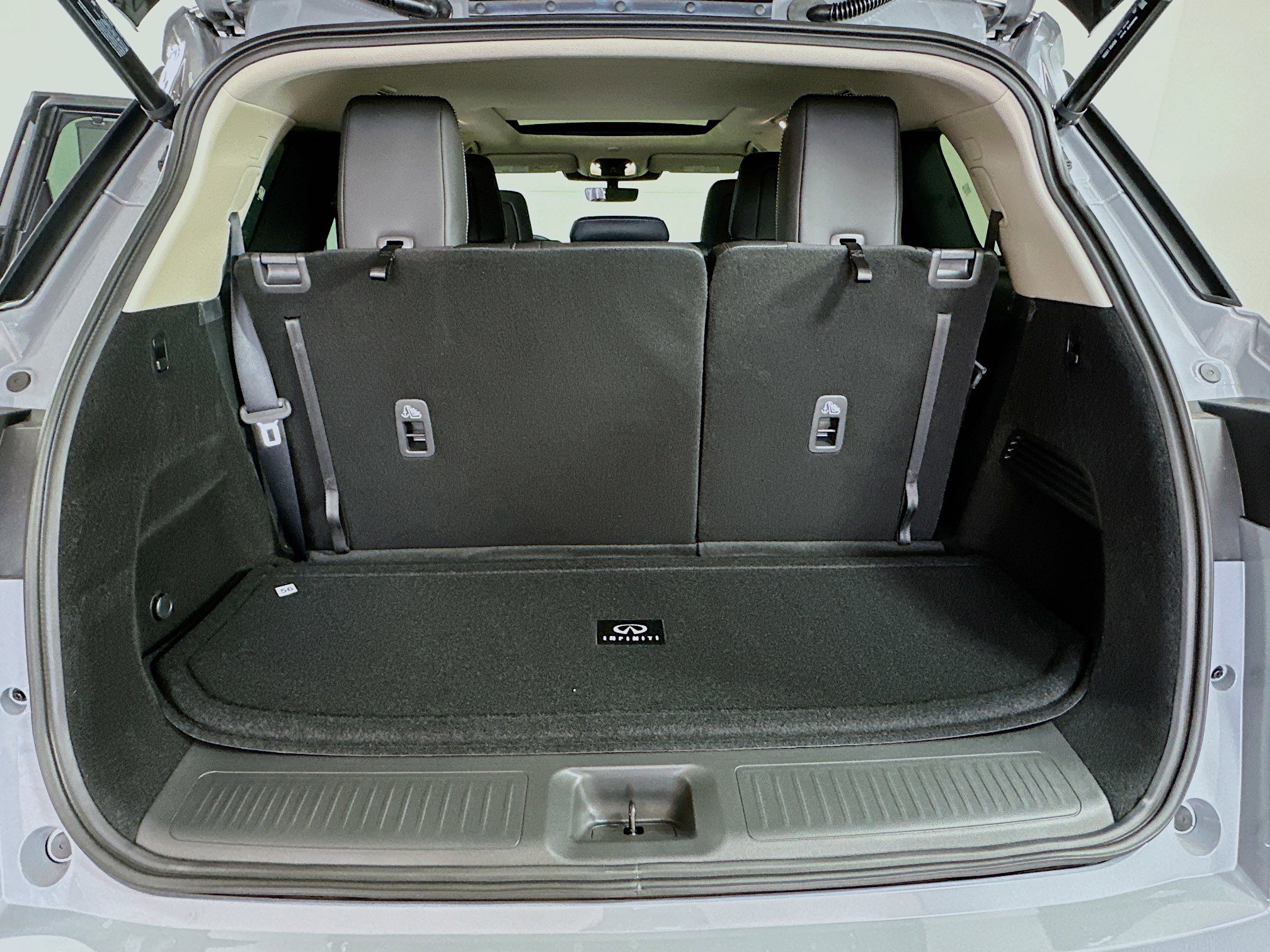 2026 Infiniti QX60 Luxe photo 18