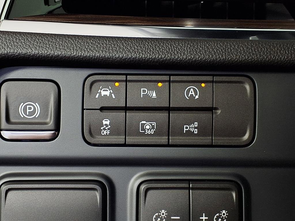 2026 Chevrolet Tahoe LT photo 8