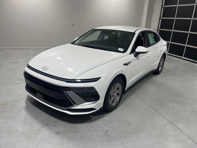 2026 Hyundai Sonata SE photo 2