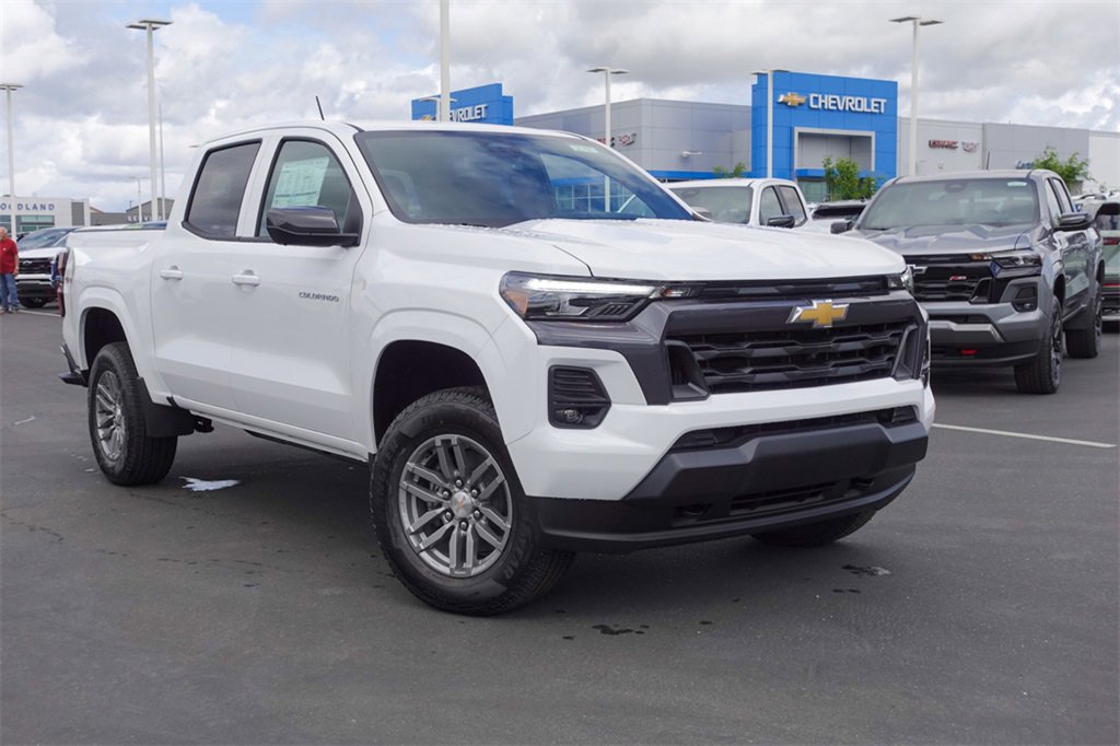 2025 Chevrolet Colorado LT's photo