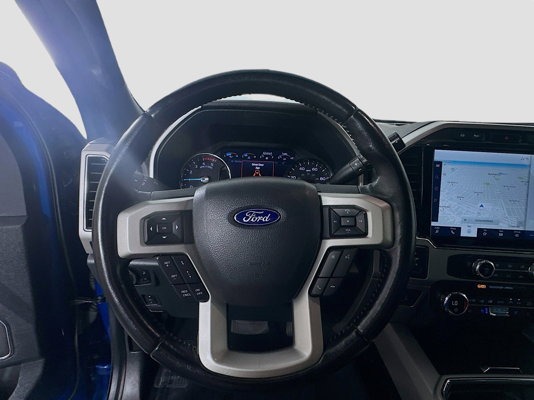 2022 Ford F-250 Lariat photo 8