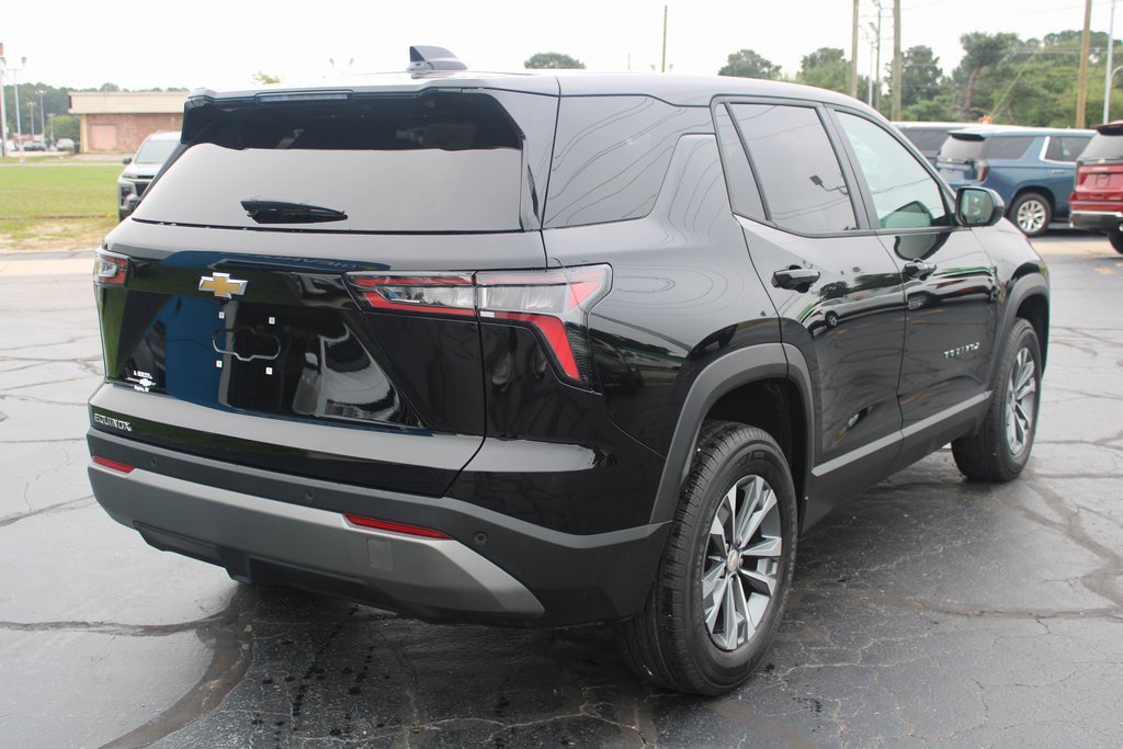 2026 Chevrolet Equinox LT photo 3