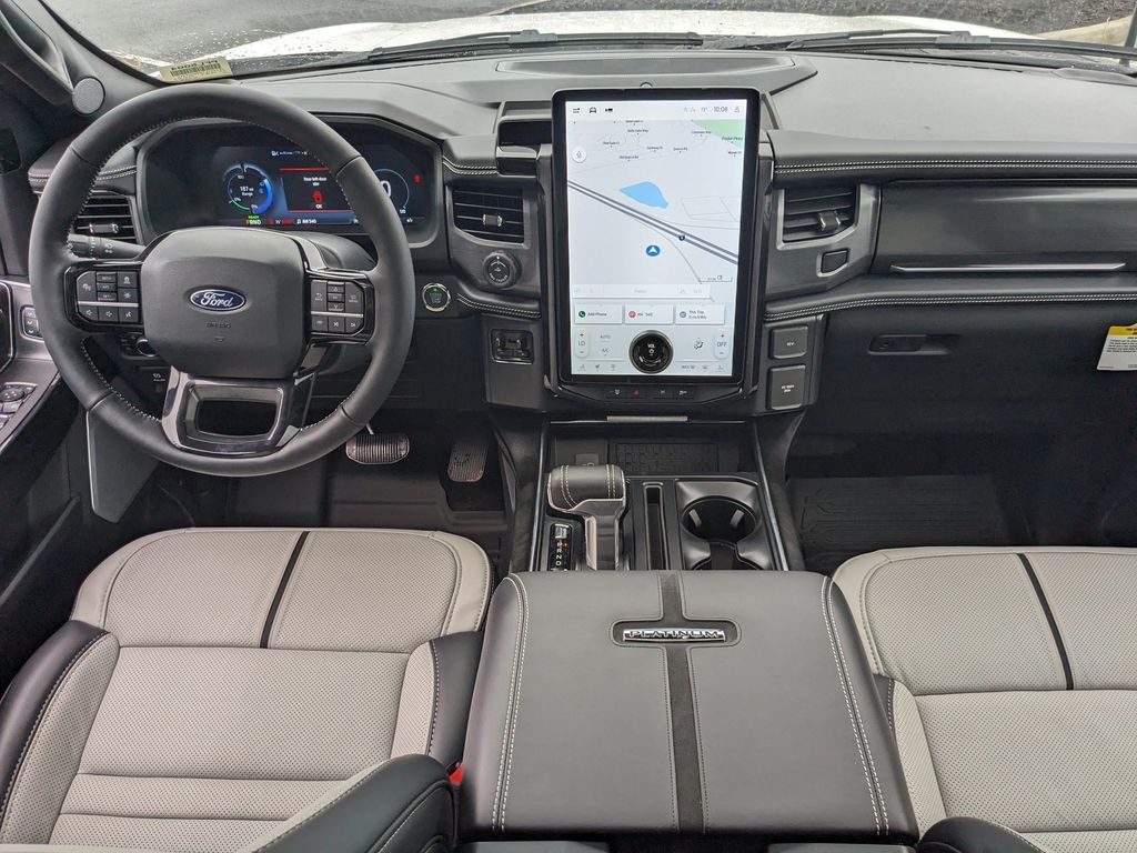 2025 Ford F-150 Lightning Platinum photo 16