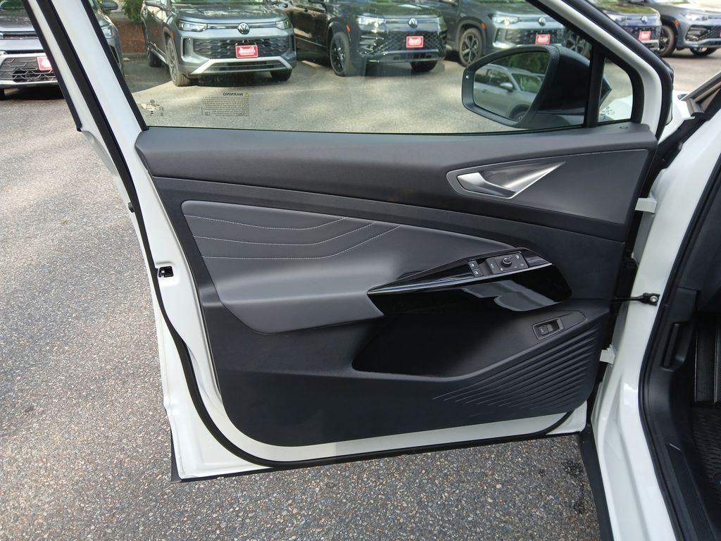 2025 Volkswagen ID.4 Pro S photo 9