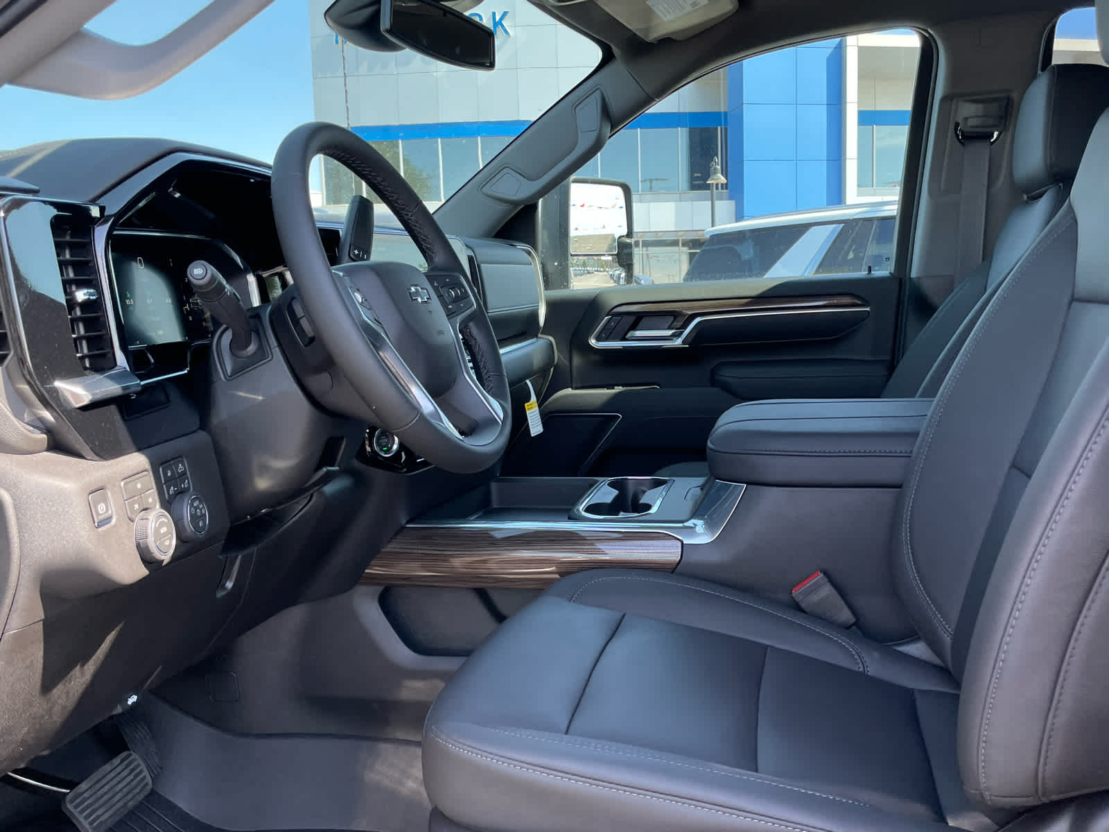2026 Chevrolet Silverado 2500HD LT photo 23