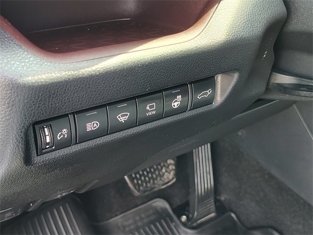 2019 Toyota RAV4 Limited photo 13