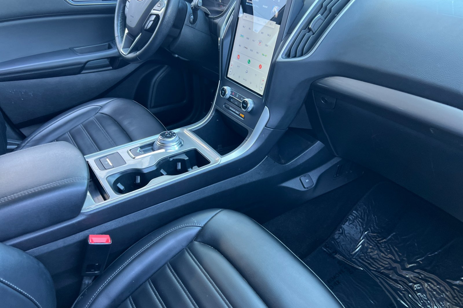 2023 Ford Edge SEL photo 11
