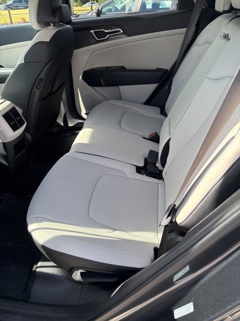 2024 Kia Sportage EX photo 3