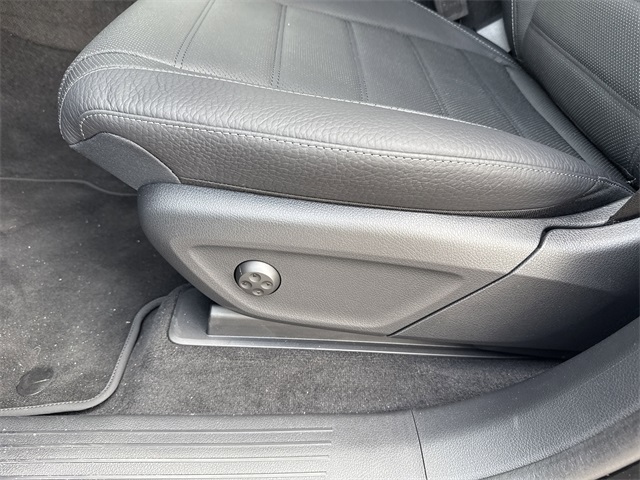 2025 Mercedes Benz GLE 580 4MATIC photo 50