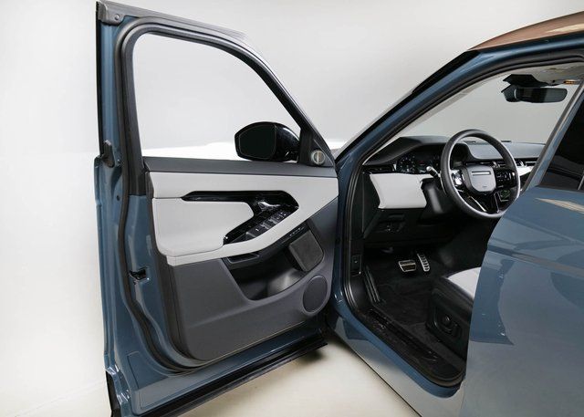 2024 Land Rover Range Rover Evoque Dynamic SE photo 10