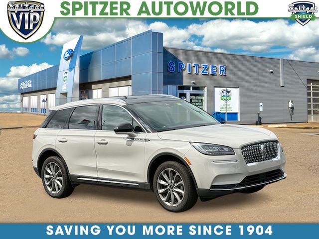 2022 Lincoln Corsair Base's photo