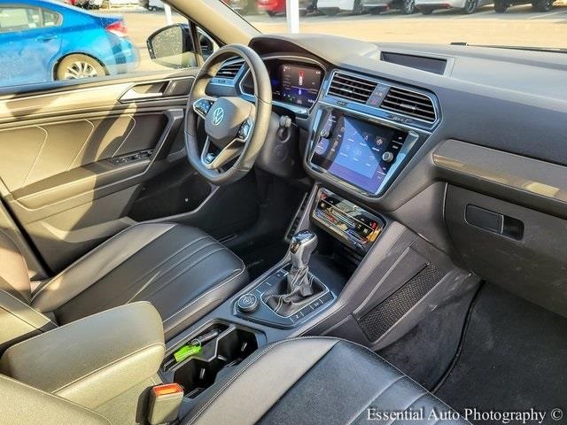 2022 VOLKSWAGEN TIGUAN - Image 32