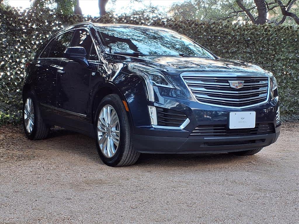 2017 Cadillac XT5 Premium Luxury photo 3