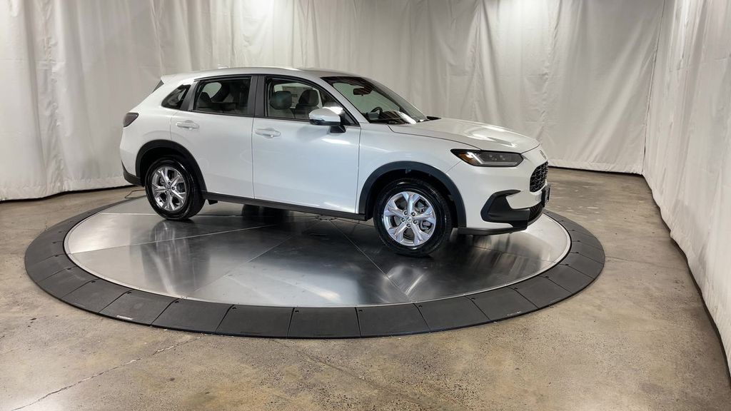 2023 Honda HR-V LX photo 2