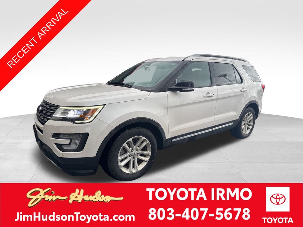 2017 Ford Explorer XLT's photo